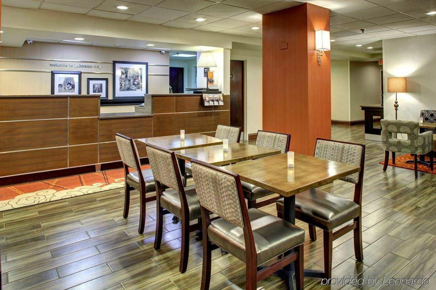 Hampton Inn Джонсон-Сіті Екстер'єр фото